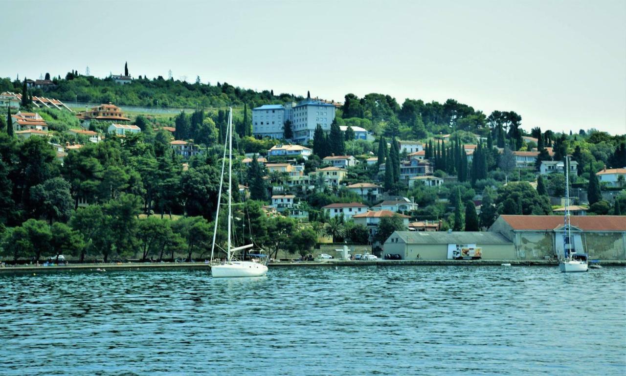 Dijaski Dom Portoroz, Hostel Portorož Exterior foto